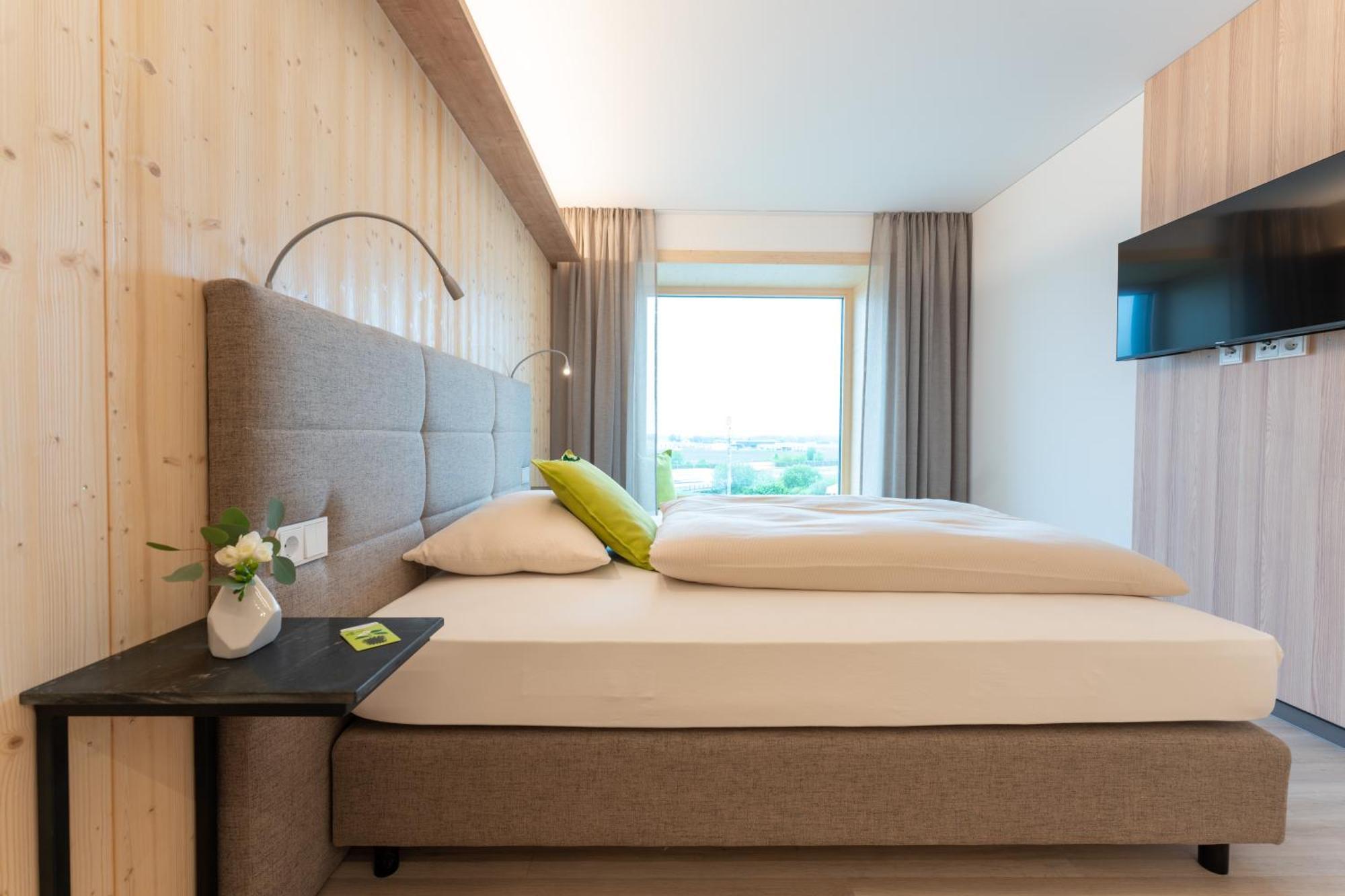 Eee Hotel Eberstalzell Экстерьер фото