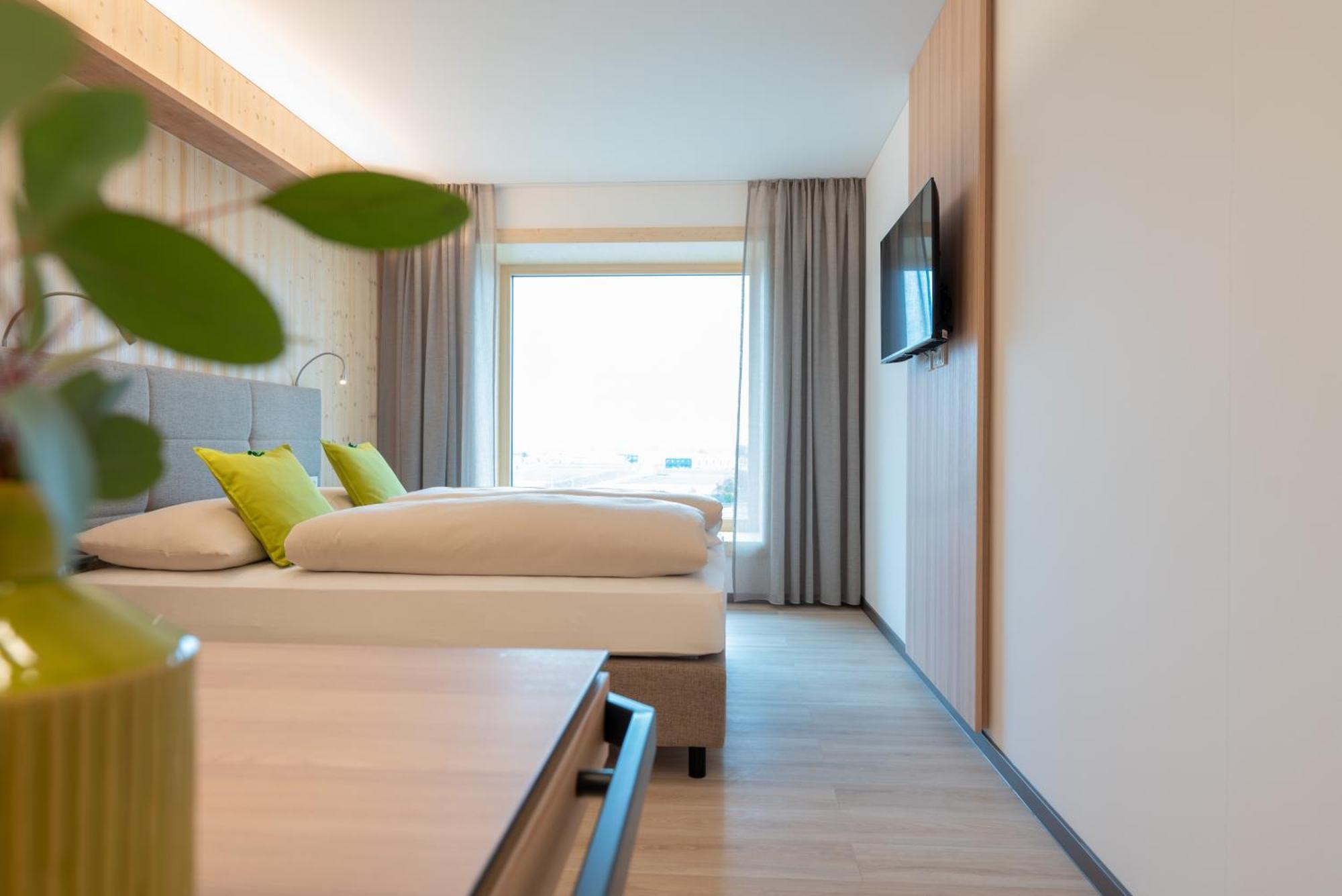 Eee Hotel Eberstalzell Экстерьер фото